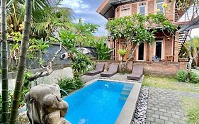 Uma Dewa Homestay
